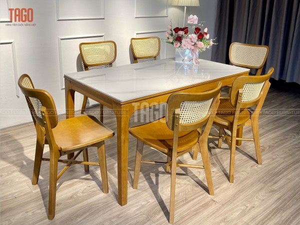 Bộ Bàn Ăn Comfor 1M4 6G