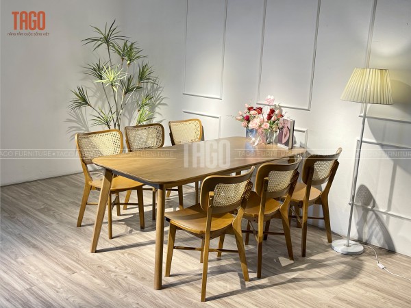 Bộ Bàn Ăn Comfor 1M75 6G